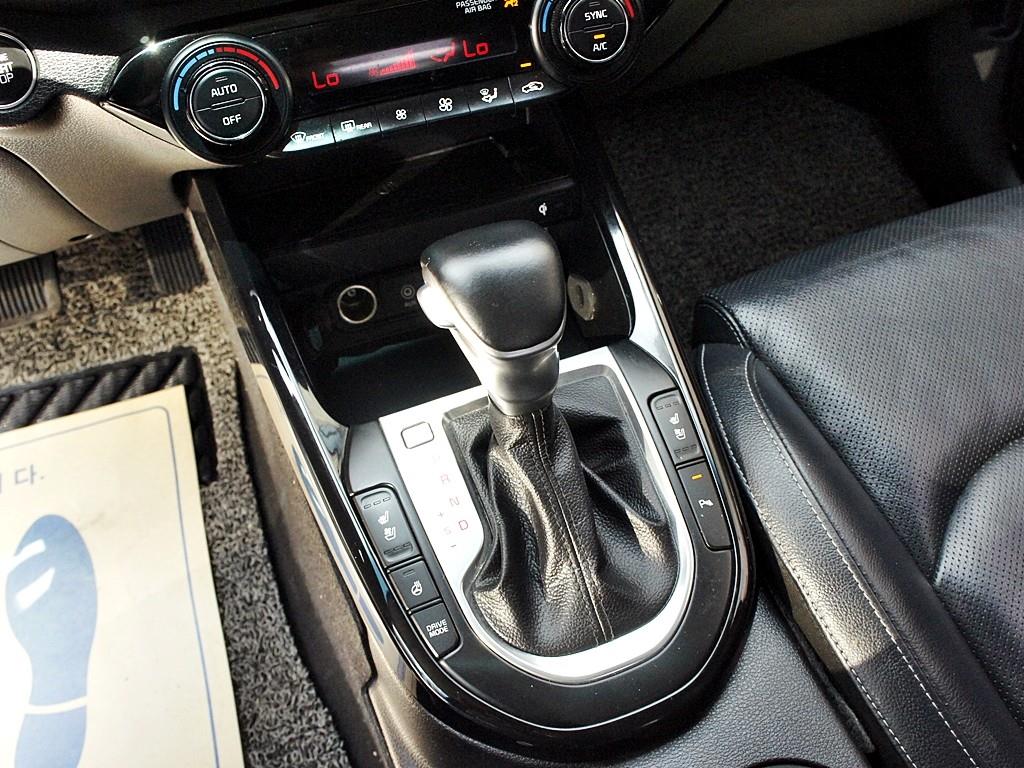 KIA K3 2019 Blanco - Importación desde Corea - HF Imports Iquique - Foto 11