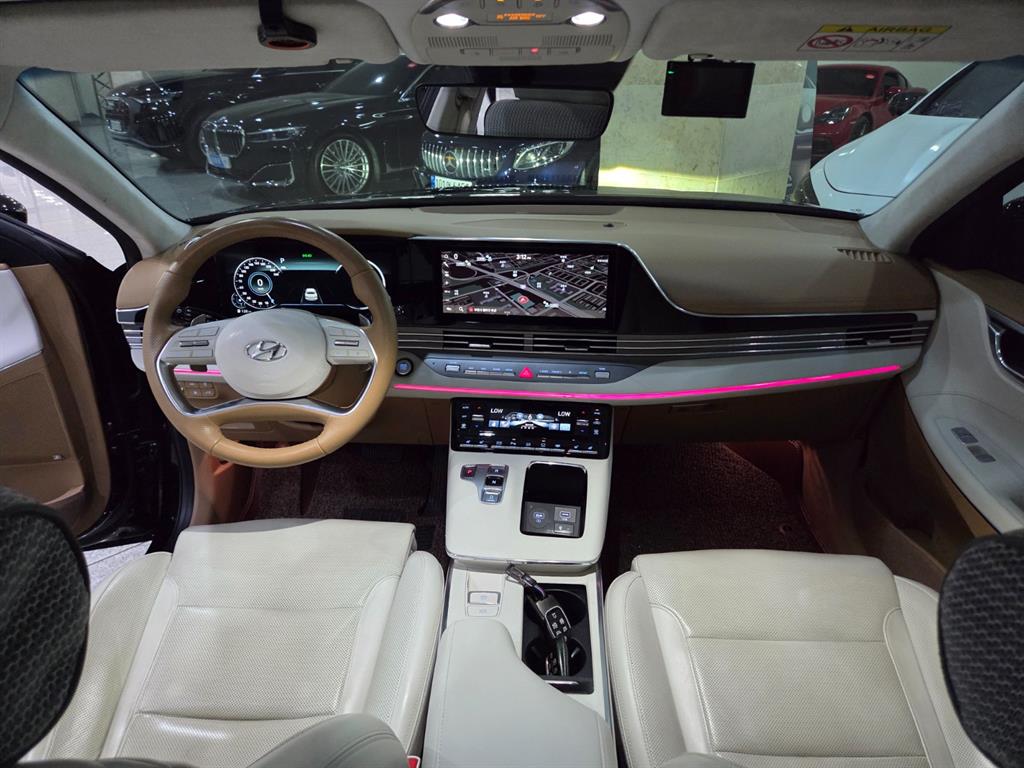 HYUNDAI Grandeur - Vista 8