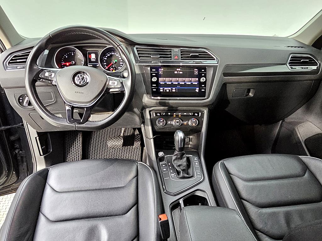 Volkswagen Tiguan - Vista 5