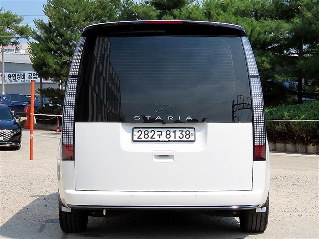 HYUNDAI Staria - Vista 4