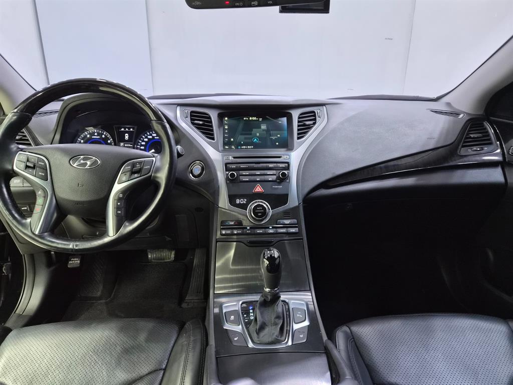 HYUNDAI Grandeur - Vista 7