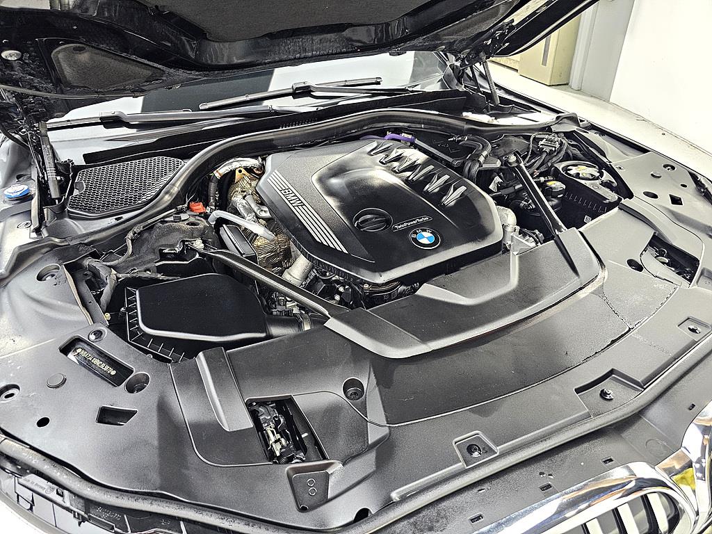 BMW 7 Series - Vista 6