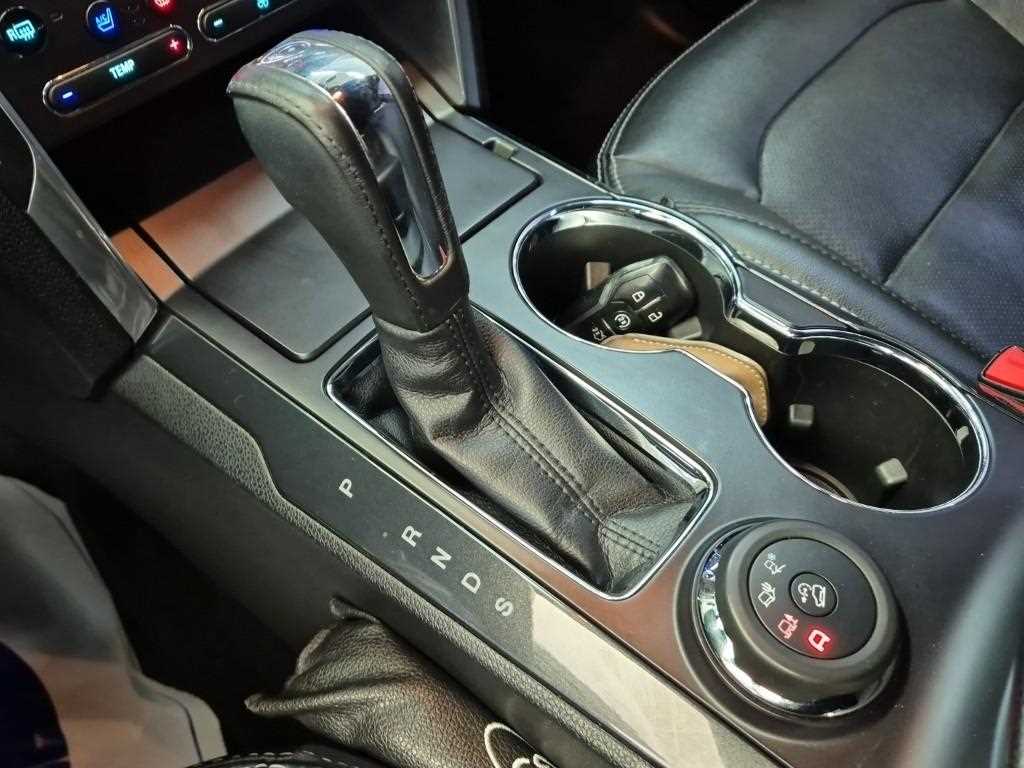 Ford Explorer - Vista 8