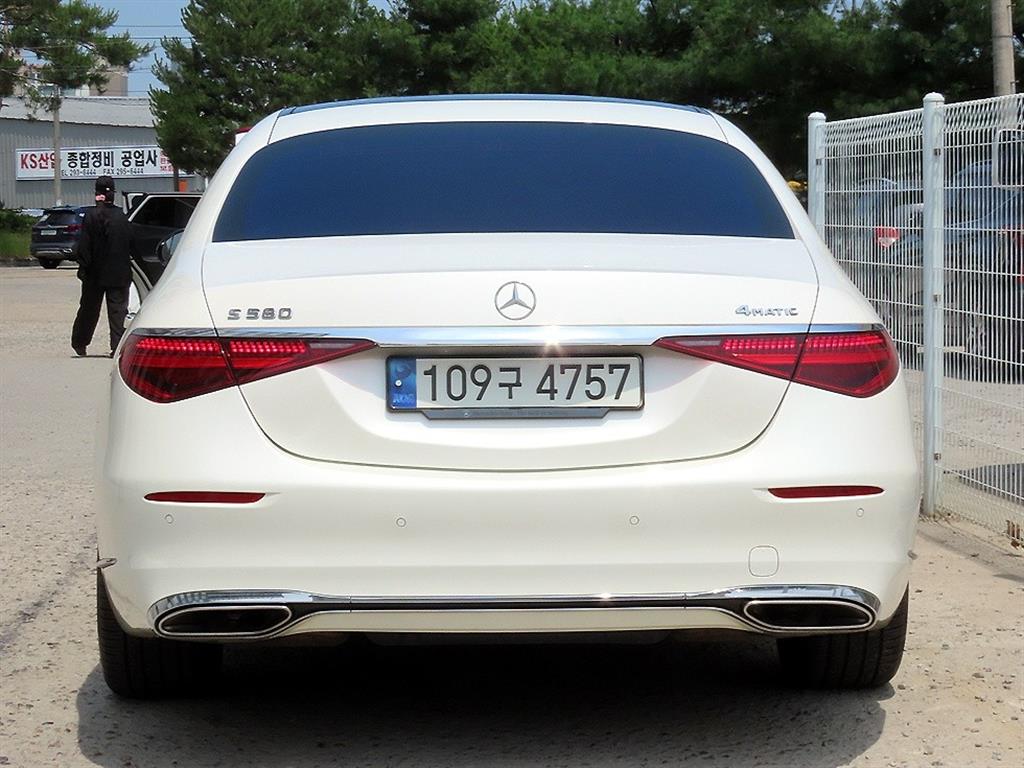 Mercedes Benz S Class - Vista 4