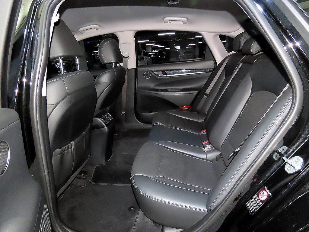HYUNDAI Grandeur - Vista 7
