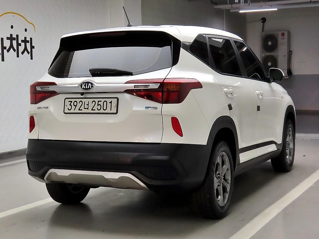KIA Seltos - Vista 4