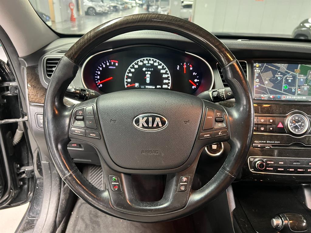 KIA K7 2013 Negro - Importación desde Corea - HF Imports Iquique - Foto 9