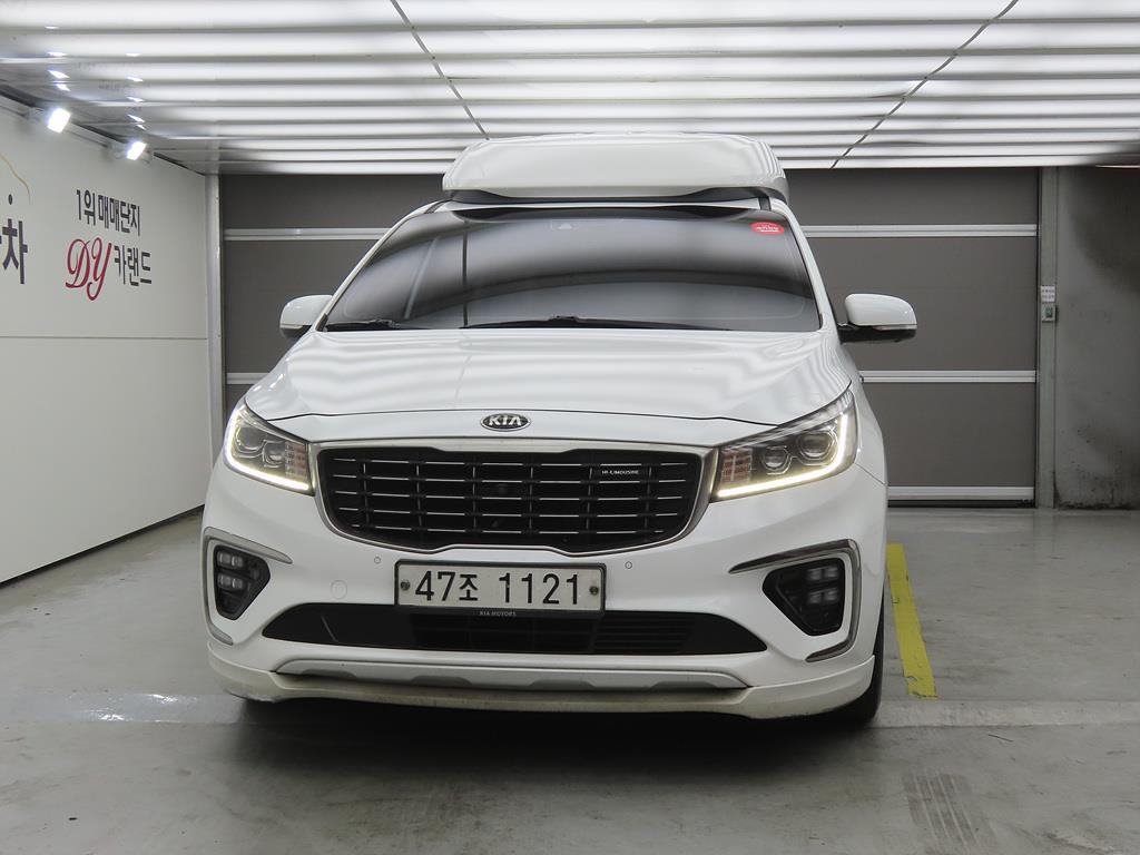 KIA Carnival - Vista 2