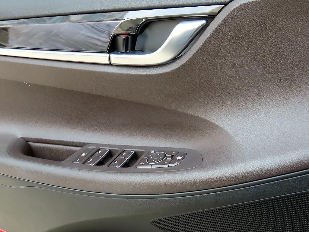 HYUNDAI Grandeur - Vista 12