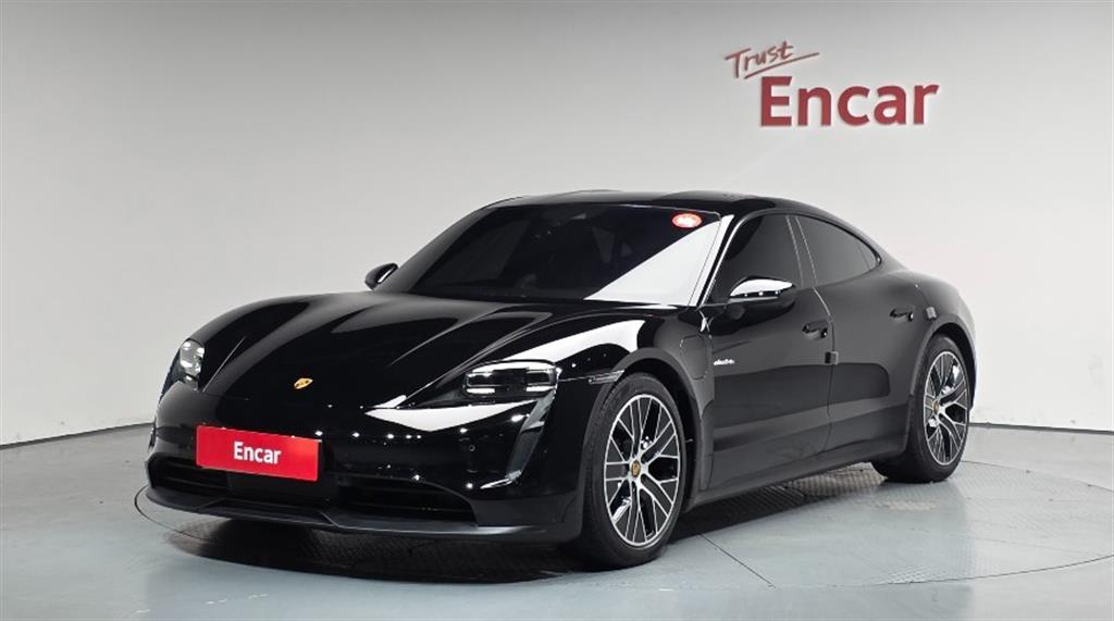 Porsche Taycan 2022 Negro - Importación desde Corea - HF Imports Iquique - Foto 1