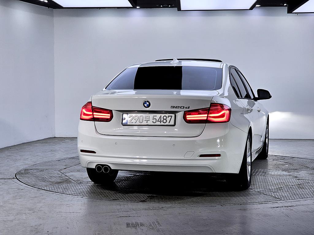 BMW 3 series - Vista 3