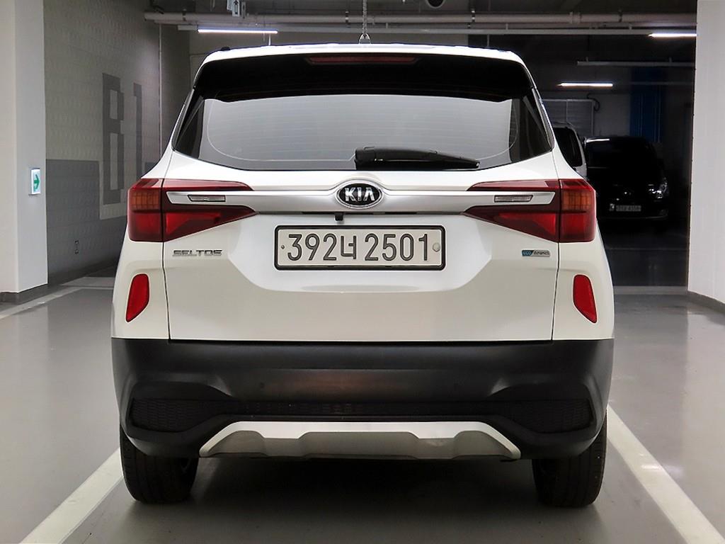 KIA Seltos - Vista 3