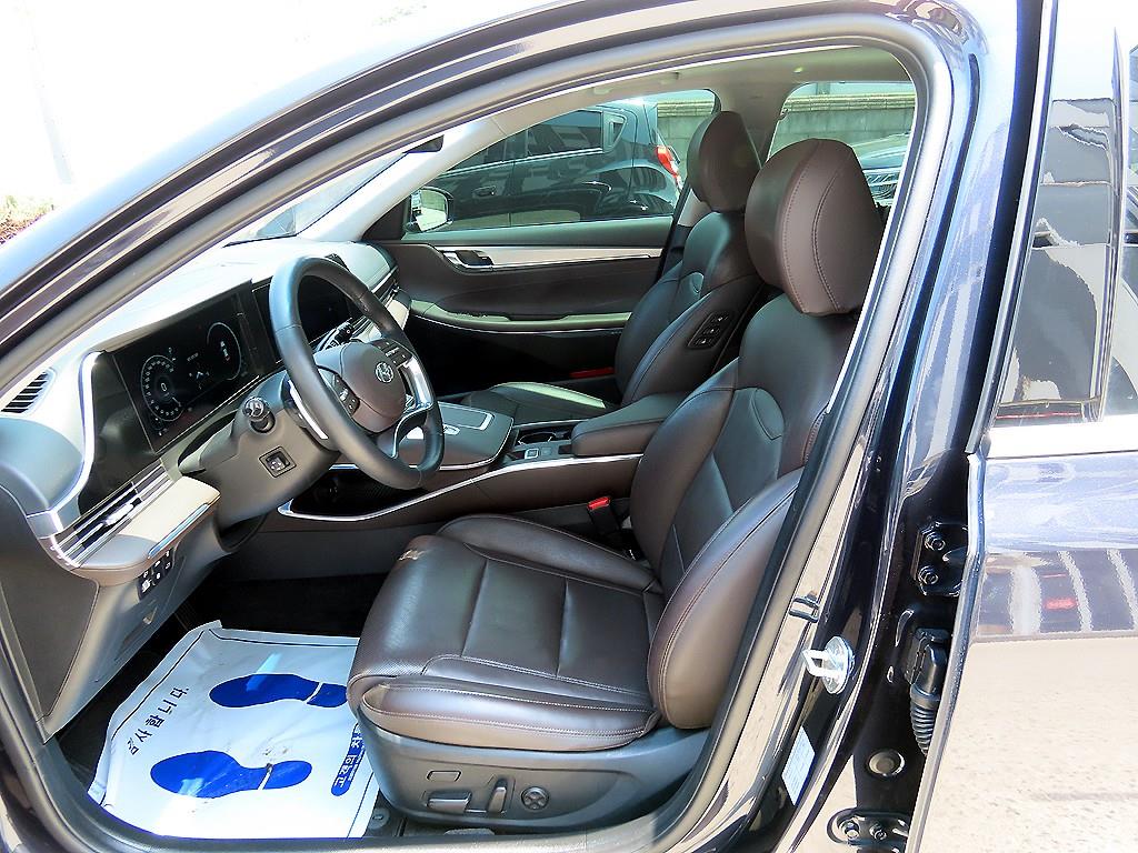 HYUNDAI Grandeur - Vista 5