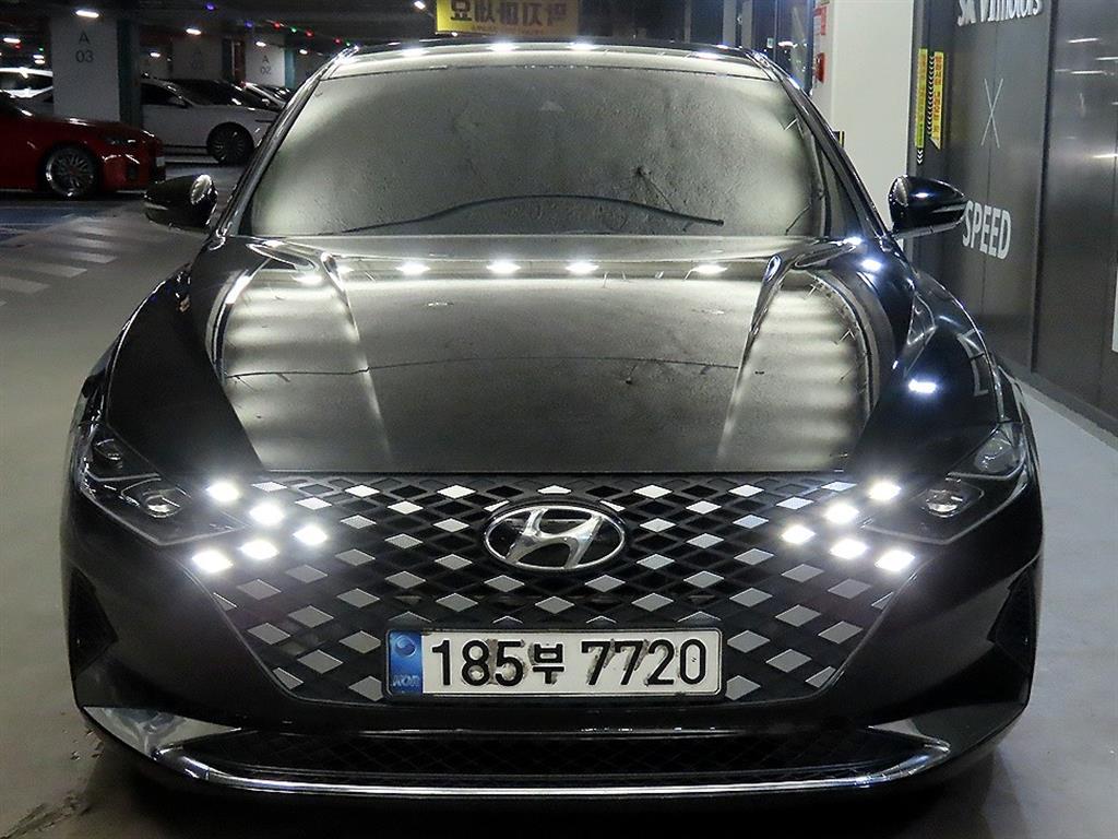 HYUNDAI Grandeur - Vista 2
