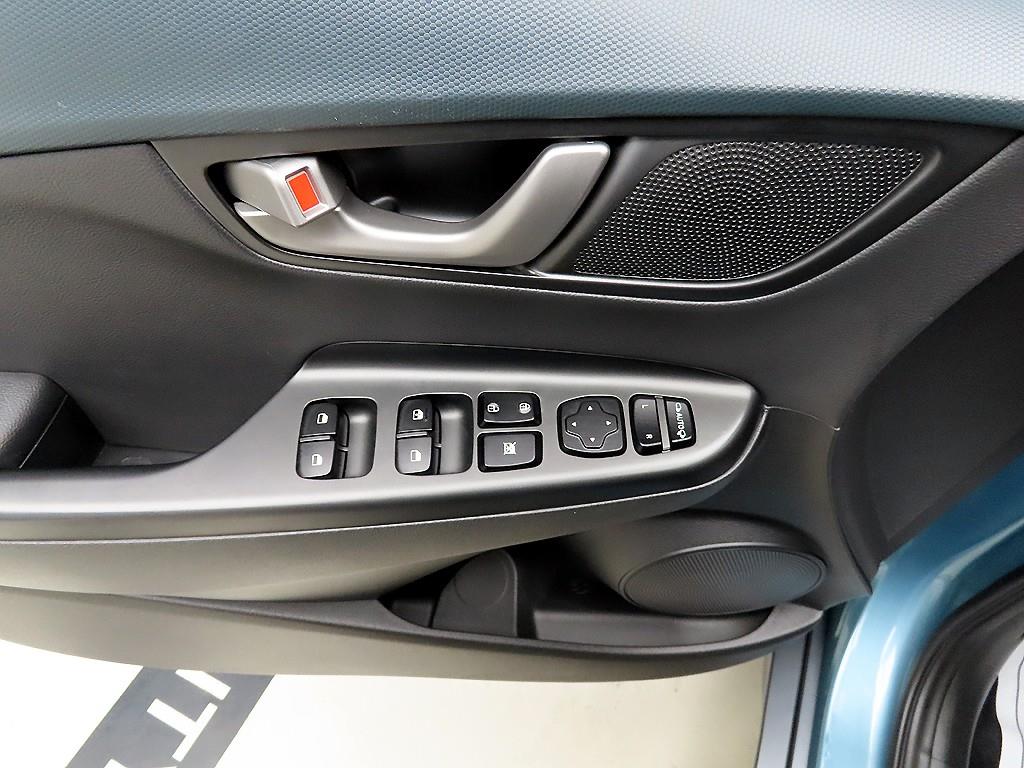 HYUNDAI Kona - Vista 11