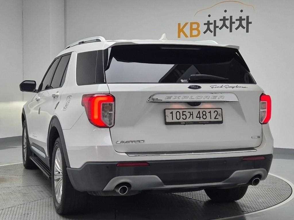 Ford Explorer - Vista 2