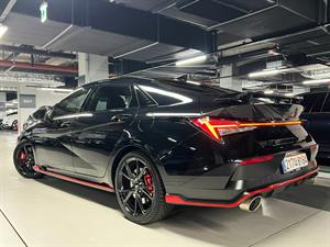 HYUNDAI Avante - Vista 4