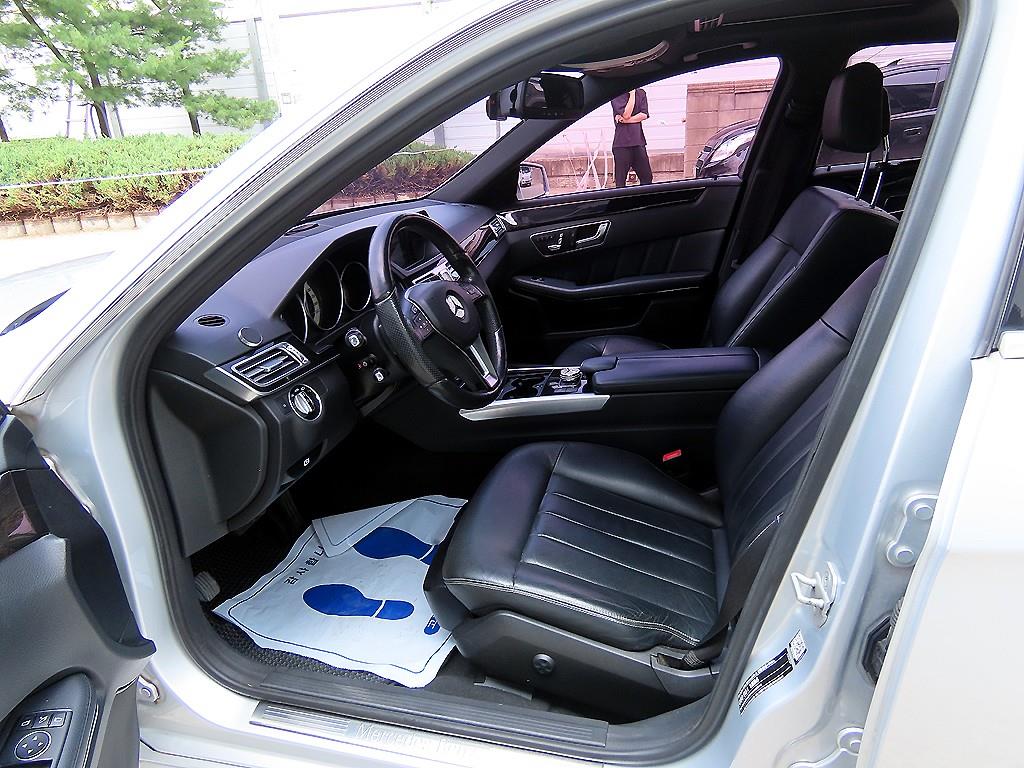 Mercedes Benz E class - Vista 5