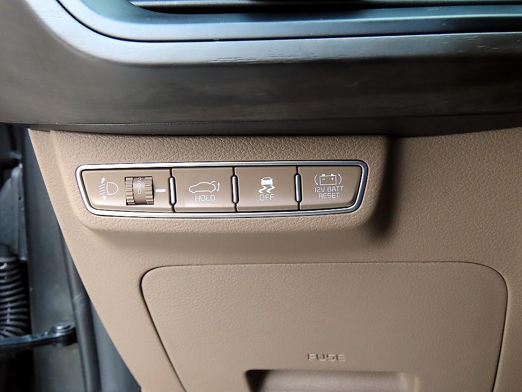 KIA K8 - Vista 12
