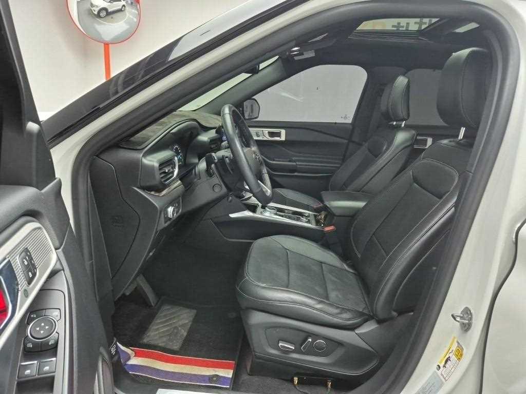 Ford Explorer - Vista 11