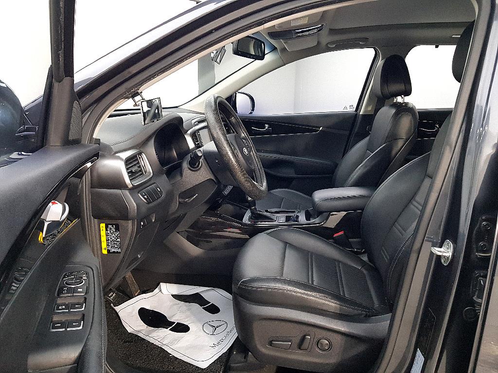 KIA Sorento - Vista 8