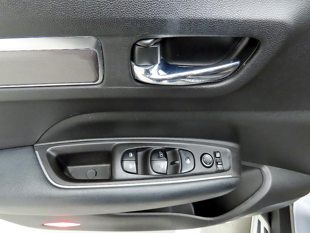 SAMSUNG QM6 - Vista 11