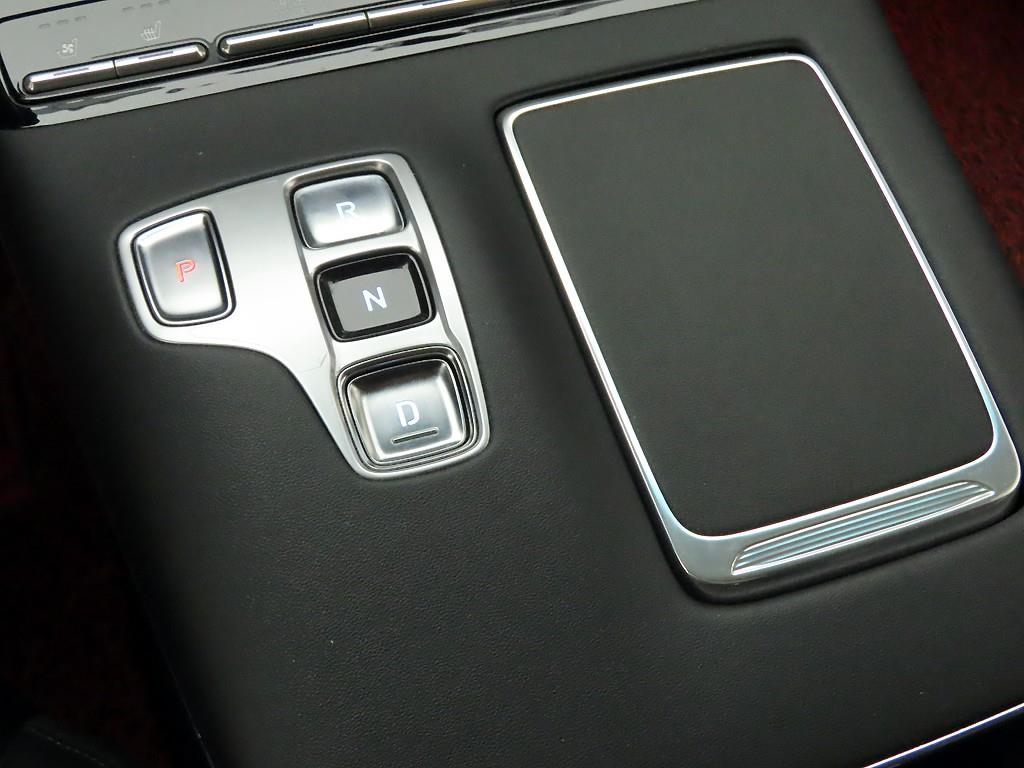 HYUNDAI Grandeur - Vista 11