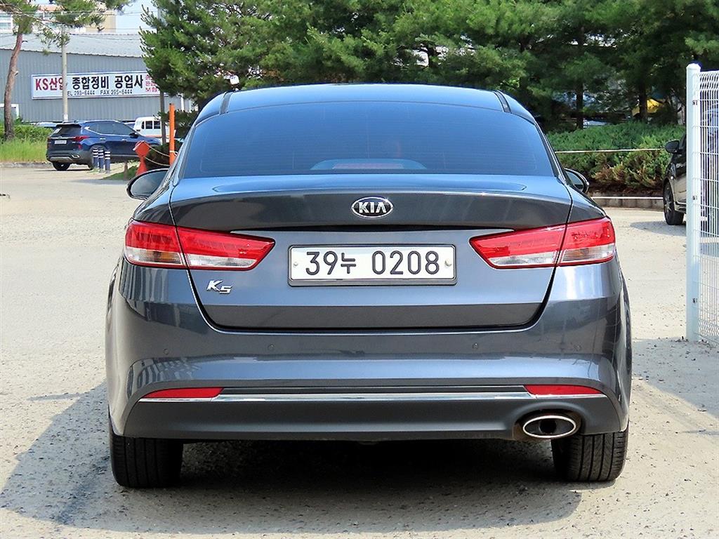 KIA K5 - Vista 4