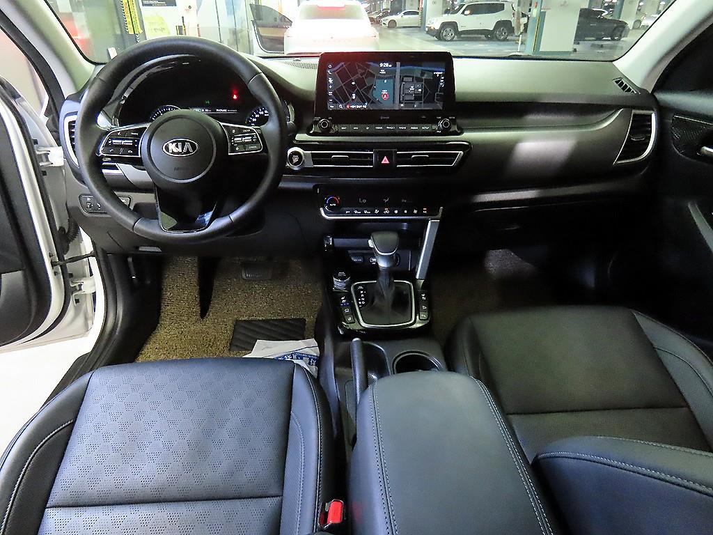 KIA Seltos - Vista 9