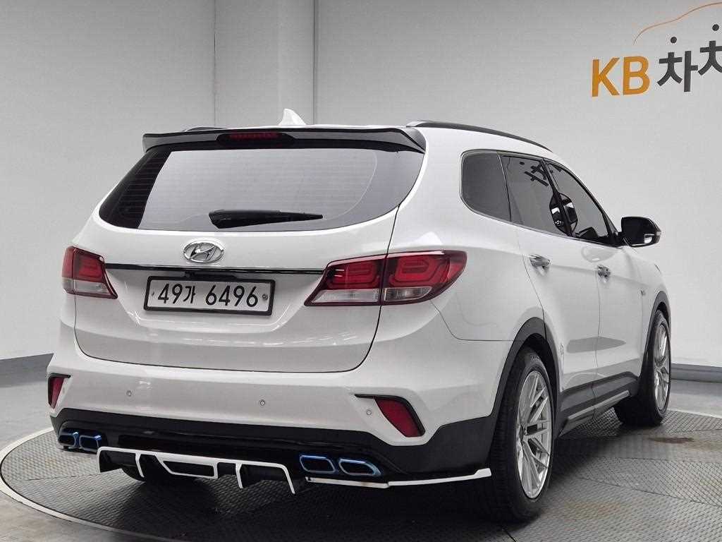 HYUNDAI Maxcruz - Vista 3