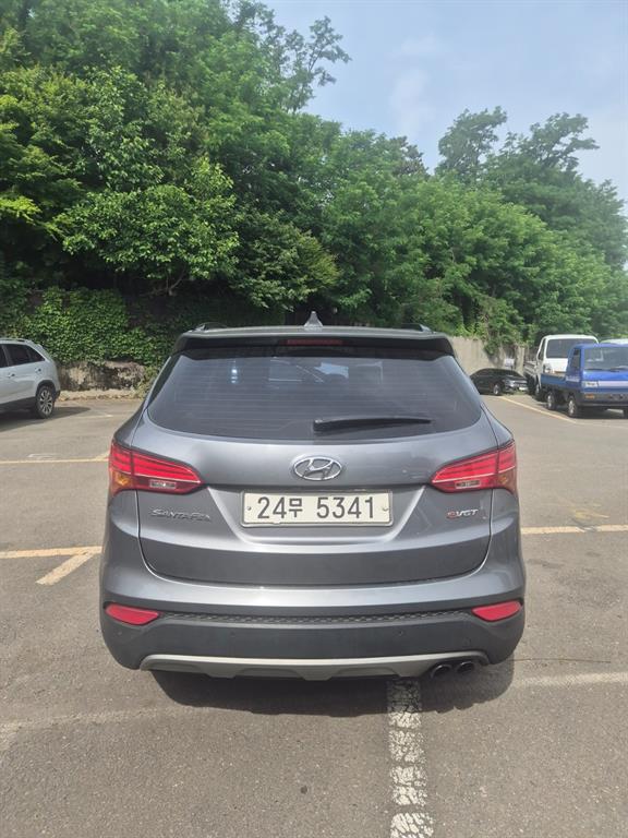 HYUNDAI Santa Fe - Vista 3