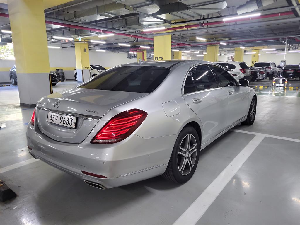 Mercedes Benz S Class - Vista 3