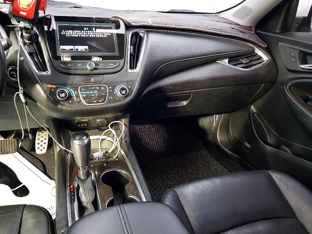 Chevrolet Malibu - Vista 10