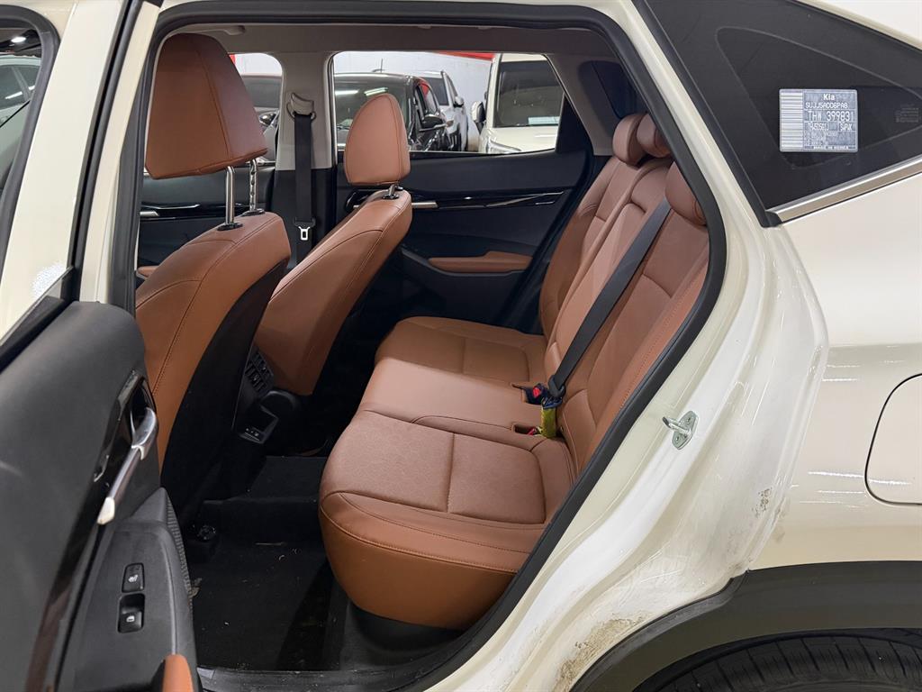 KIA Seltos - Vista 7