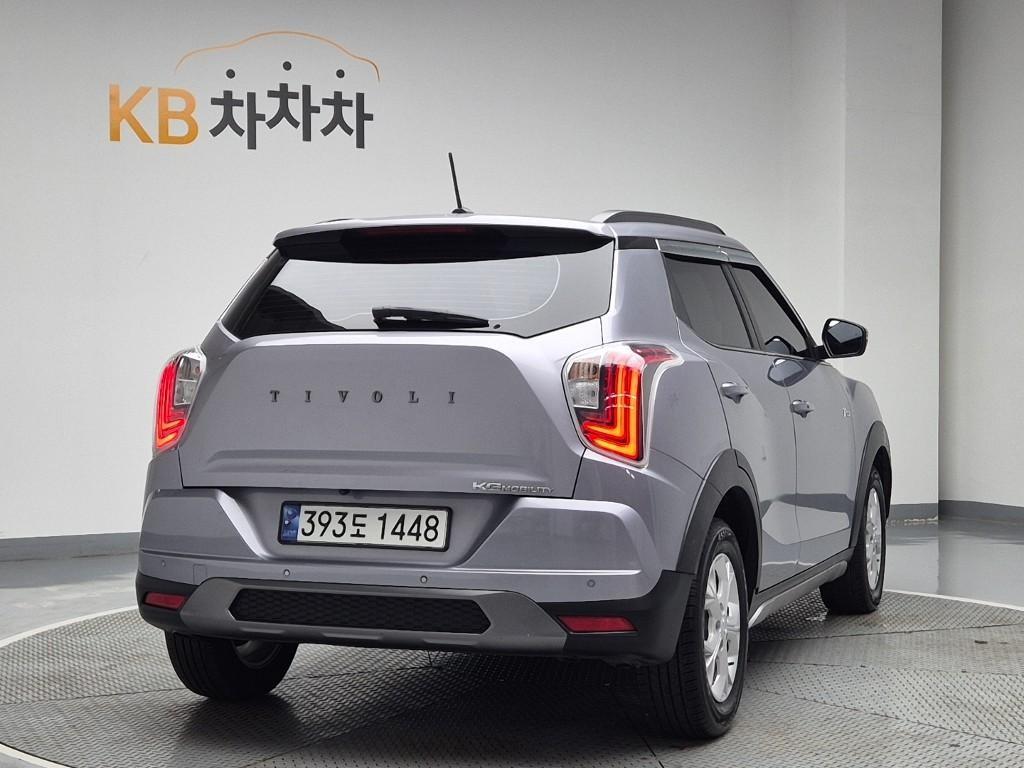 Ssangyong Tivoli - Vista 3