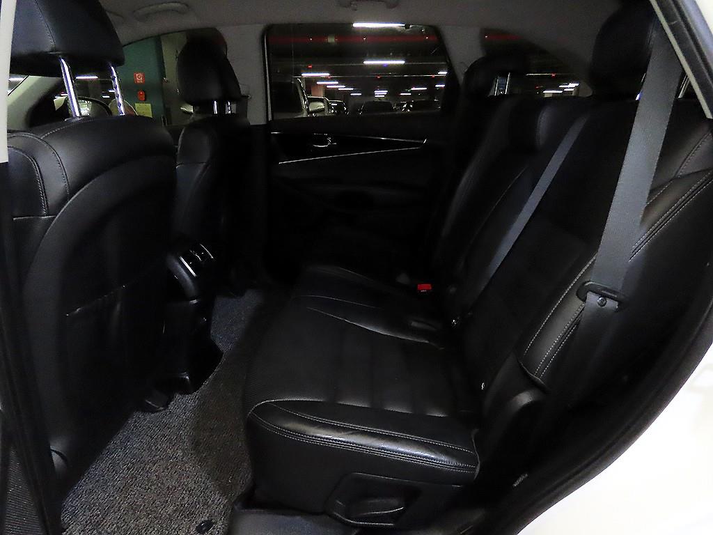 KIA Sorento - Vista 7