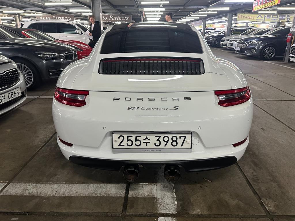 Porsche 911 - Vista 5