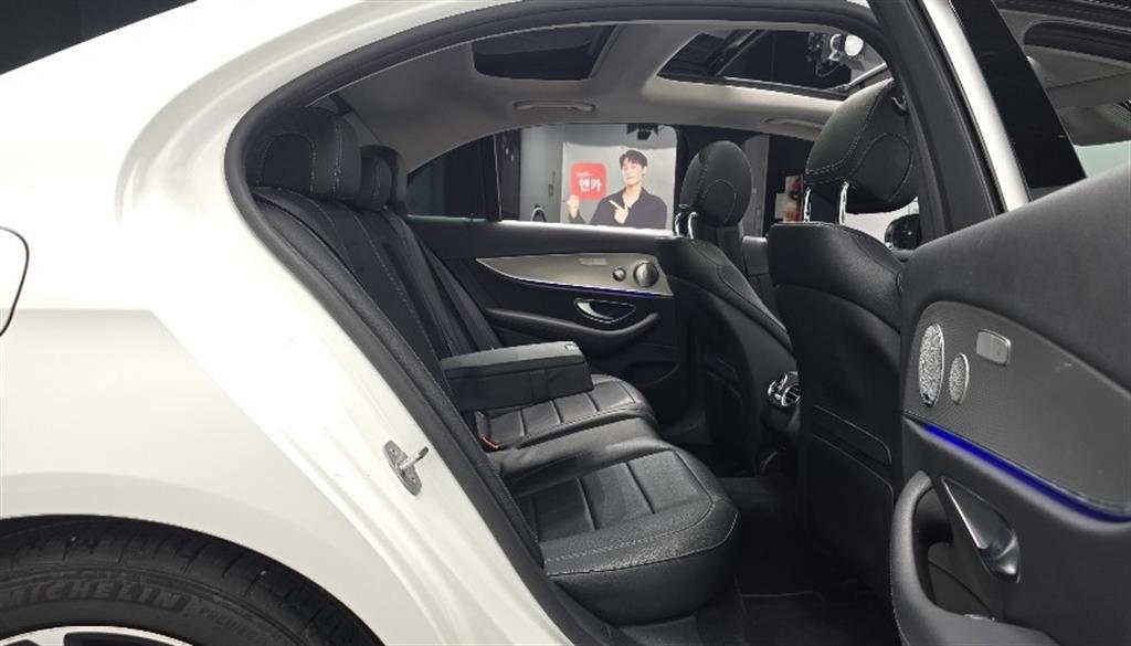 Mercedes Benz E class 2017 Blanco - Importación desde Corea - HF Imports Iquique - Foto 18