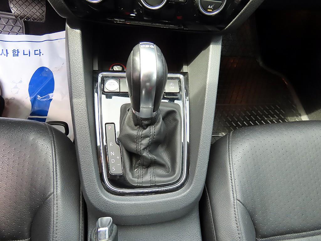 Volkswagen Jetta - Vista 10