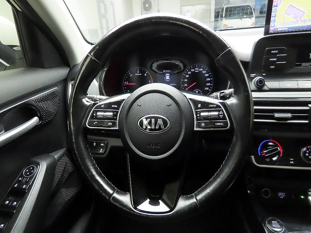 KIA Seltos - Vista 7