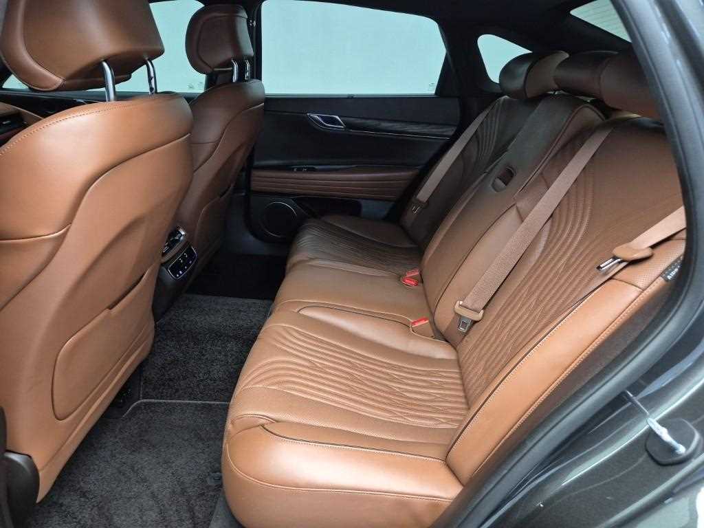 Genesis G80 - Vista 12