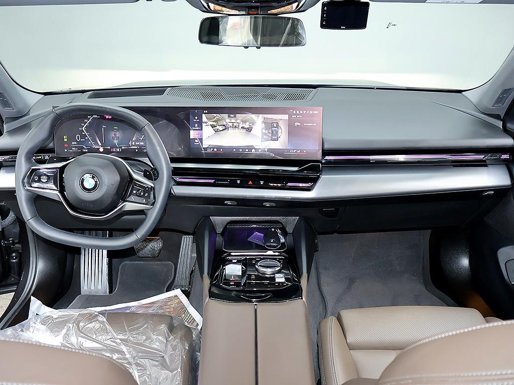 BMW 5 Series - Vista 9
