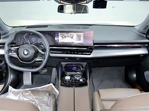 BMW 5 Series - Vista 10