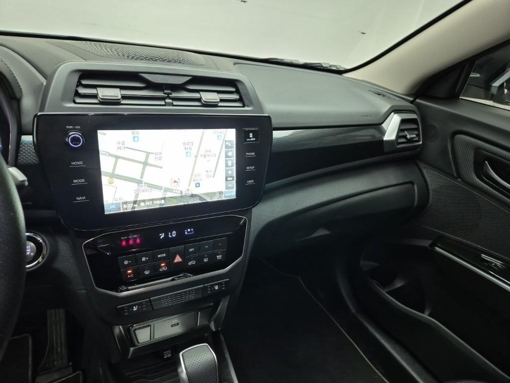 Ssangyong Tivoli - Vista 10