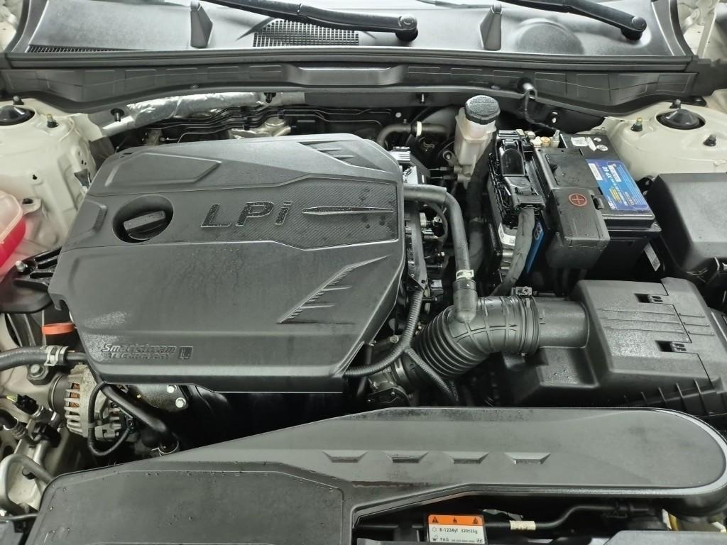 HYUNDAI Sonata - Vista 5