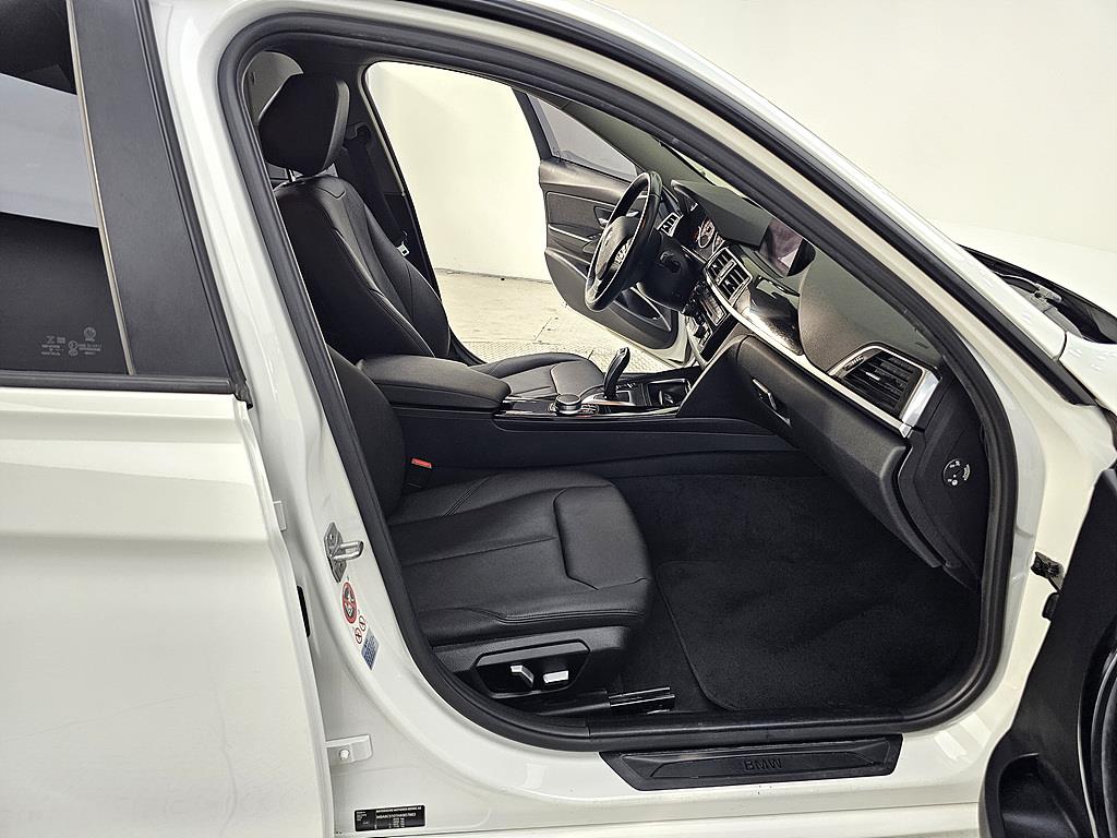 BMW 3 series - Vista 11