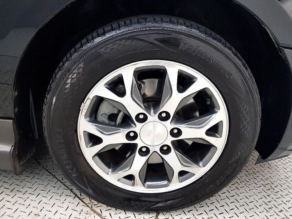 KIA Carnival 2013 Negro - Importación desde Corea - HF Imports Iquique - Foto 20