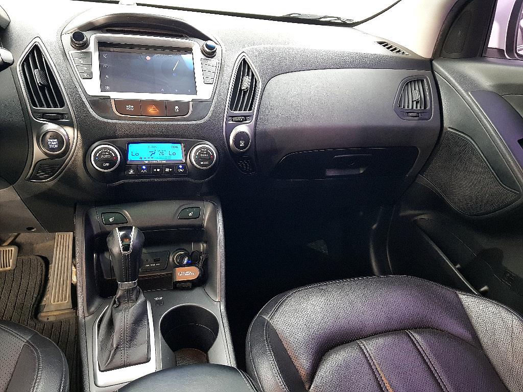 HYUNDAI Tucson - Vista 10