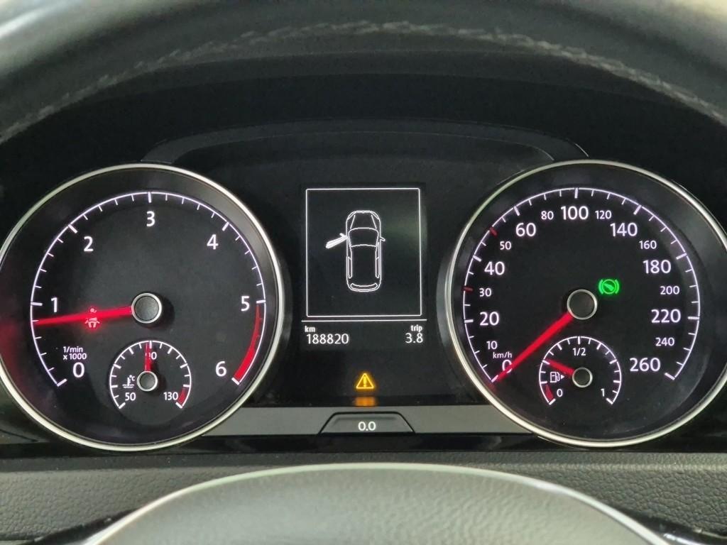 Volkswagen Golf - Vista 6