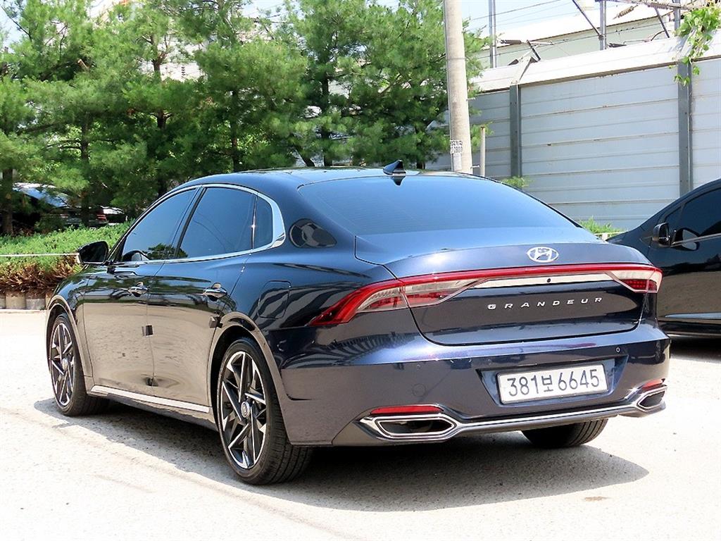 HYUNDAI Grandeur - Vista 3